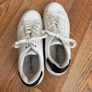 Steve Madden Women's Charlie Platform Sneakers 🤍